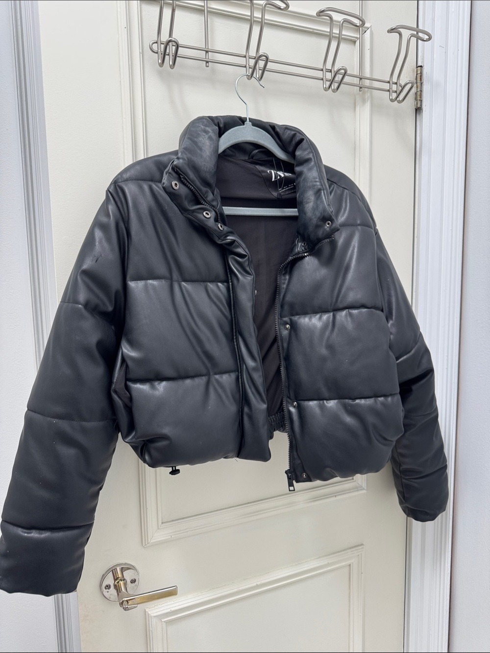 Zara Black Cropped Puffer Jacket